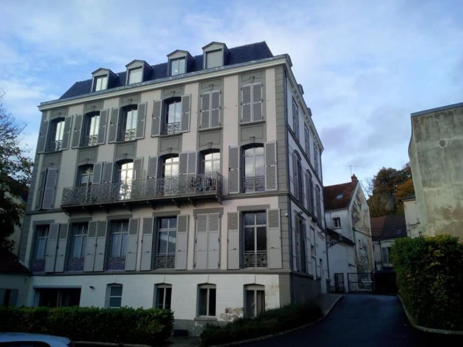 Bel Appart. / Residence De Standing / Plein Centre Château-Thierry Exteriör bild
